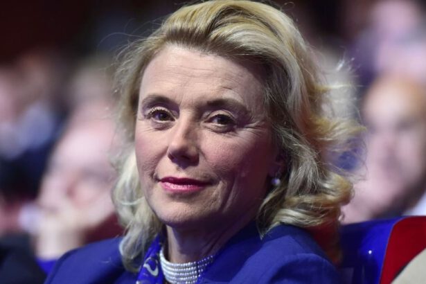 Elisabetta Belloni al Quirinale: chi è la diplomatica che piace a Lega, Pd e M5s 6