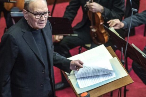 Geniale fino alla fine. Morricone scrive il suo necrologio: "Non voglio disturbare" 13