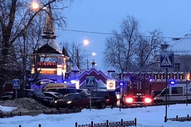 Russia, esplosione in una scuola ortodossa: tentativo di strage da parte di un adolescente 18