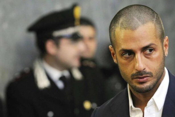 Fabrizio Corona in attesa di verdetto: “Prego Dio di non tornare in carcere" 15