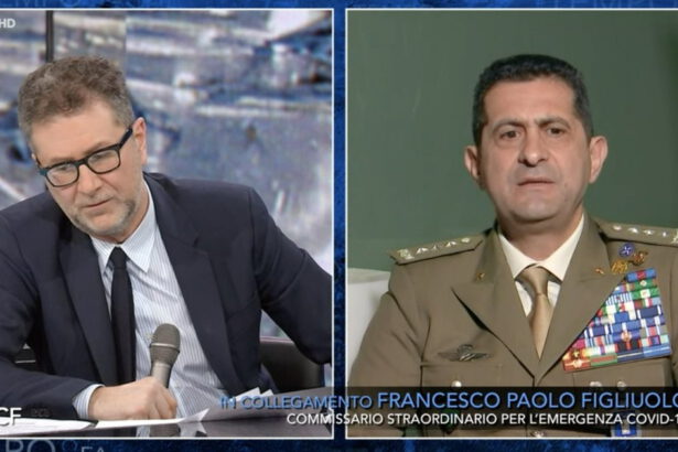 L'ira del generale Figliuolo da Fazio: "Basta buttare dosi, chiunque passa va vaccinato" 9