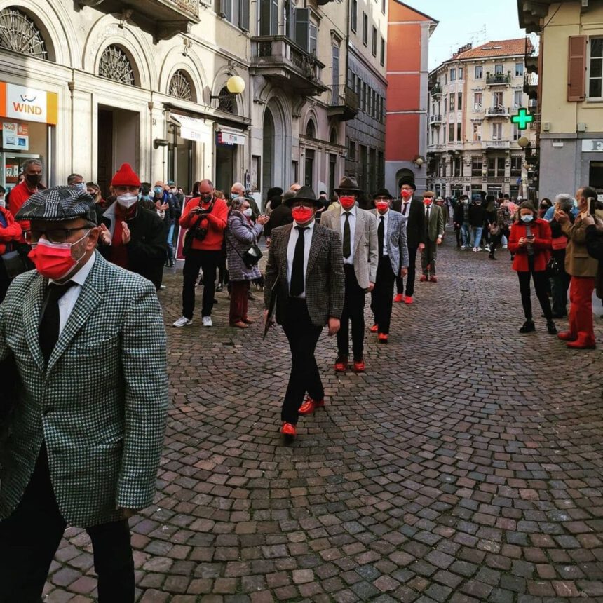 Flashmob al maschile contro la violenza sulle donne: "È un problema che ci riguarda" 1