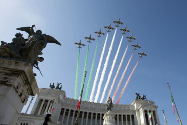 2 Giugno: "Nessuna parata, solo il volo delle Frecce Tricolori su tutta Italia" 14