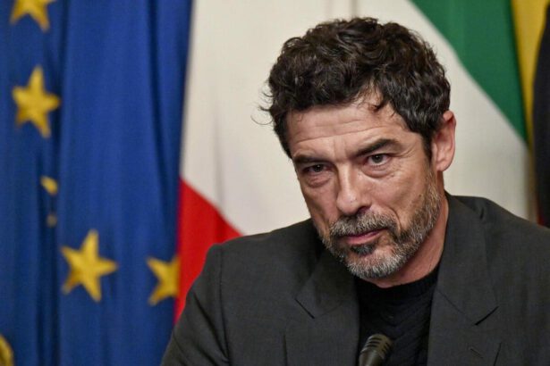 Alessandro Gassmann non scherza: "Mettete la mascherina o chiamo la polizia" 10