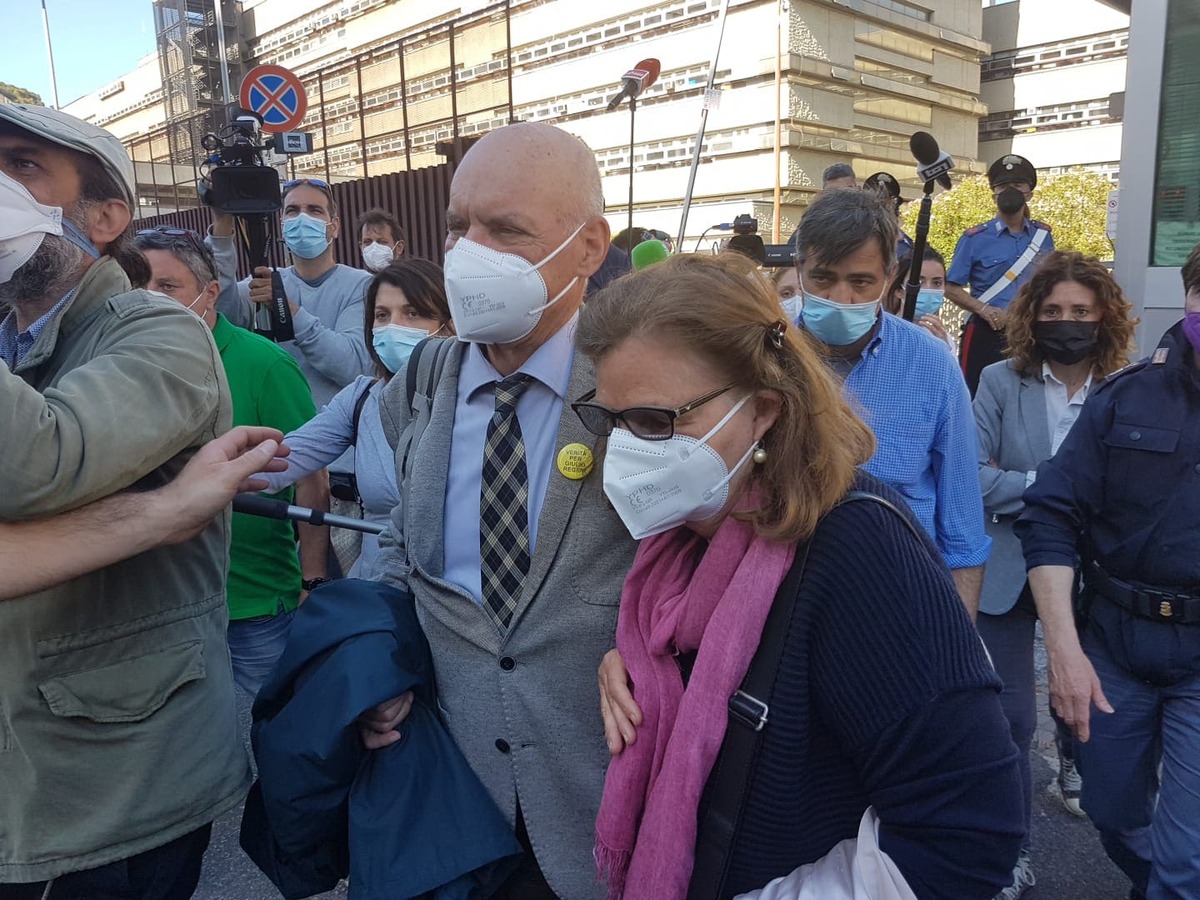 Processo Regeni: rinviati a giudizio i quattro agenti egiziani dei servizi accusati della morte di Giulio 17