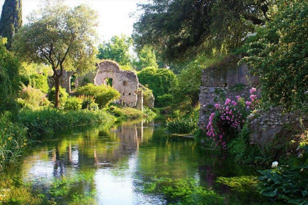 Giardini di Ninfa: il parco più romantico del mondo si trova in Italia 7