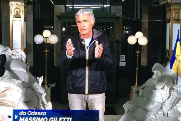 Giletti da Odessa: esplosioni in diretta ma non interrompe il collegamento 7