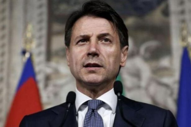 Premier Conte: "Bloccate tutte le attività produttive" 39