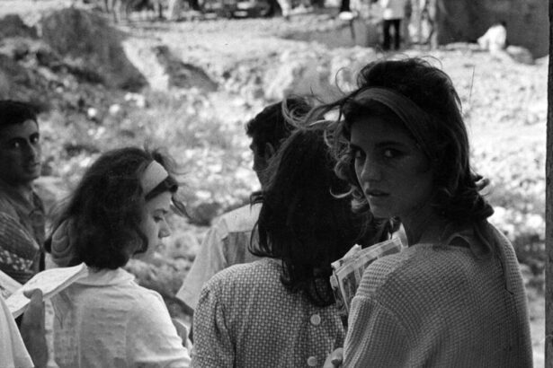 Giuseppe Loy "Una certa Italia": ritratto di un paese che abbiamo dimenticato 14