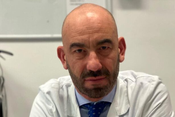 Green pass, Bassetti: “Italiani non possono essere penalizzati rispetto agli stranieri” 5