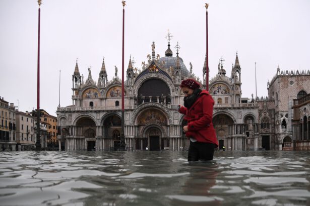 Venezia affonda come il Titanic. Il sindaco Brugnaro: "Il Mose deve funzionare" 6
