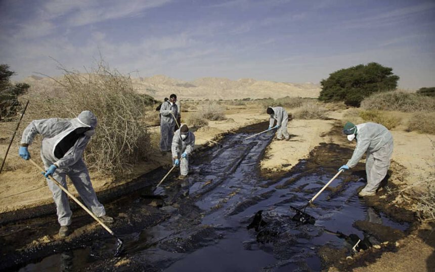 Israele, almeno 1000 tonnellate di bitume in mare: certo il disastro ambientale 1