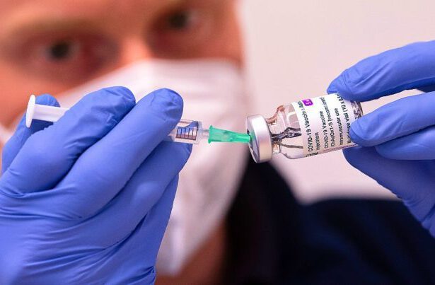 AstraZeneca, EMA ammette la correlazione tra vaccino e trombosi: "Casi sono rari, il vaccino funziona" 14