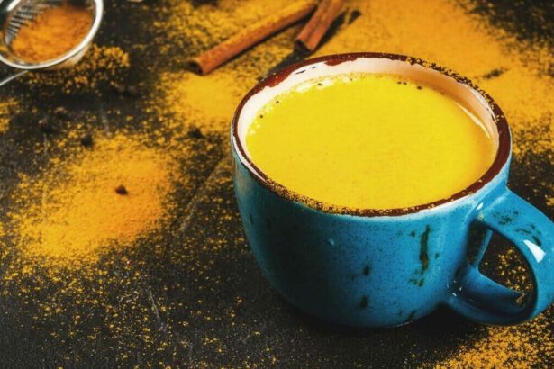 Che cos'è il latte d'oro o golden milk? Perché fa bene e come si prepara? 17