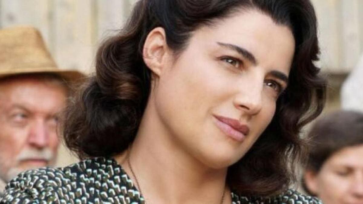 Luisa Ranieri, da 'Antò fa caldo' a protagonista della serie su Lolita Lobosco: ecco chi è l'attrice 19