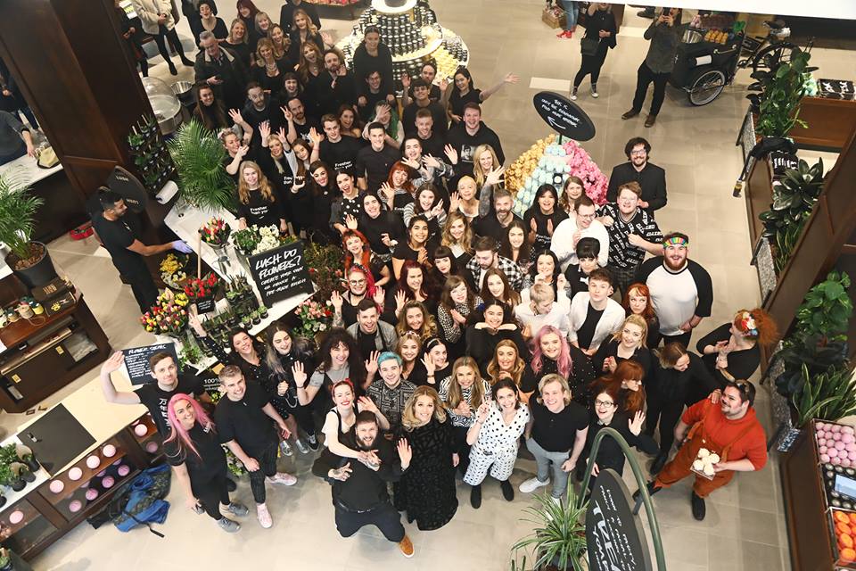 Lush è la prima azienda che abbandona i social 17