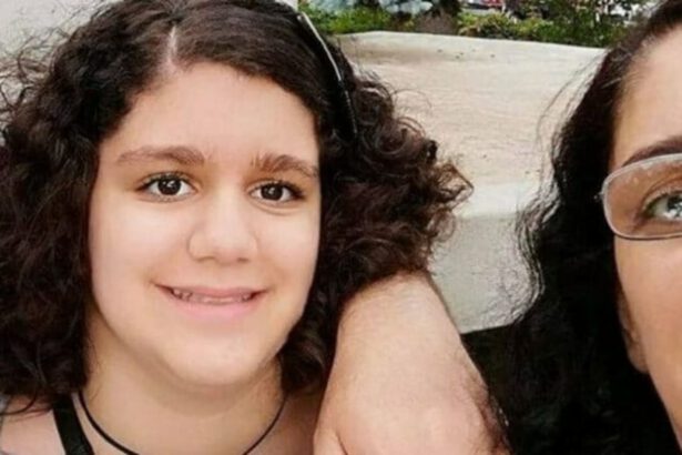 Messina, madre e figlia trovate impiccate in casa. La donna nella lettera d'addio: “Porto Alessandra con me” 19