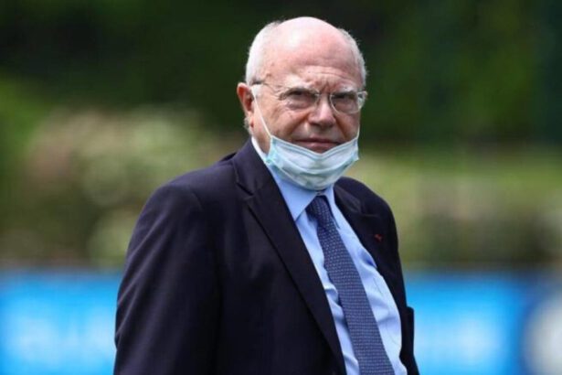 Galli: “Domenica mi vaccino contro il coronavirus. È corretto dare messaggio forte e chiaro” 18