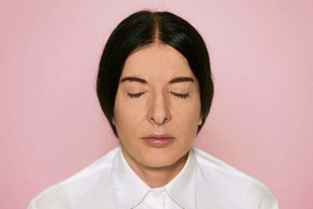 Marina Abramovic a Milano: il grande ritorno con 8 sculture e 1 opera fotografica 11