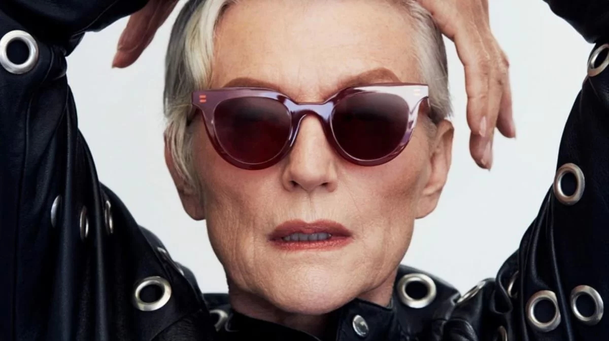 Chi è Maye Musk, modella 72enne super cool e madre del fondatore della Tesla 15