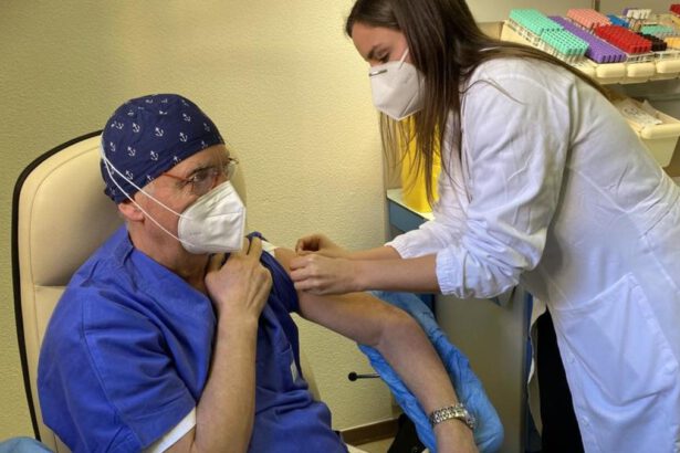 Demansionamento e sospensione di stipendio per gli operatori sanitari che rifiutano il vaccino 6