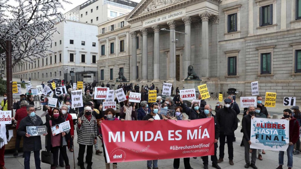 La Spagna legalizza l'eutanasia, Carcedo: "Una legge a beneficio di tutta la società" 3