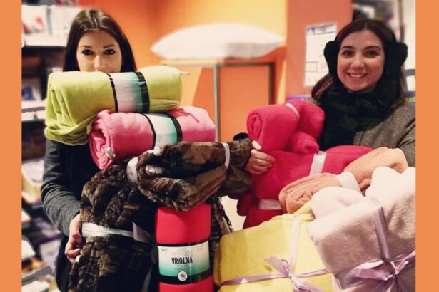 Modena, l'iniziativa di due ragazze per aiutare i clochard 10