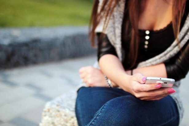 Molestie al liceo di Castrolibero, il prof alla ragazza: “Avrei dovuto farti di peggio” 20