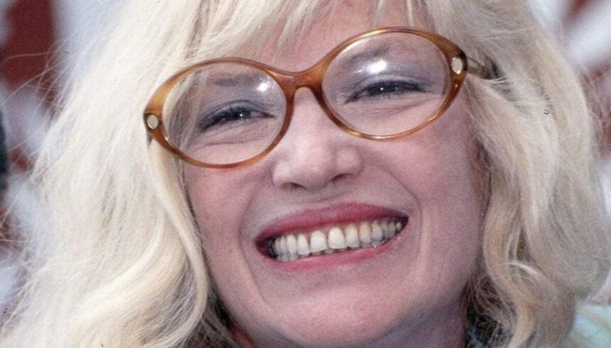 Monica Vitti compie 89 anni, auguri alla voce profonda della commedia all'italiana 2 Monica Vitti compie 89 anni, auguri alla voce profonda della commedia all'italiana 1