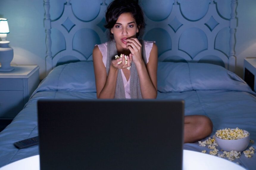 Netflix, trema: è in arrivo Apple TV+ 2 Netflix, trema: è in arrivo Apple TV+ 1