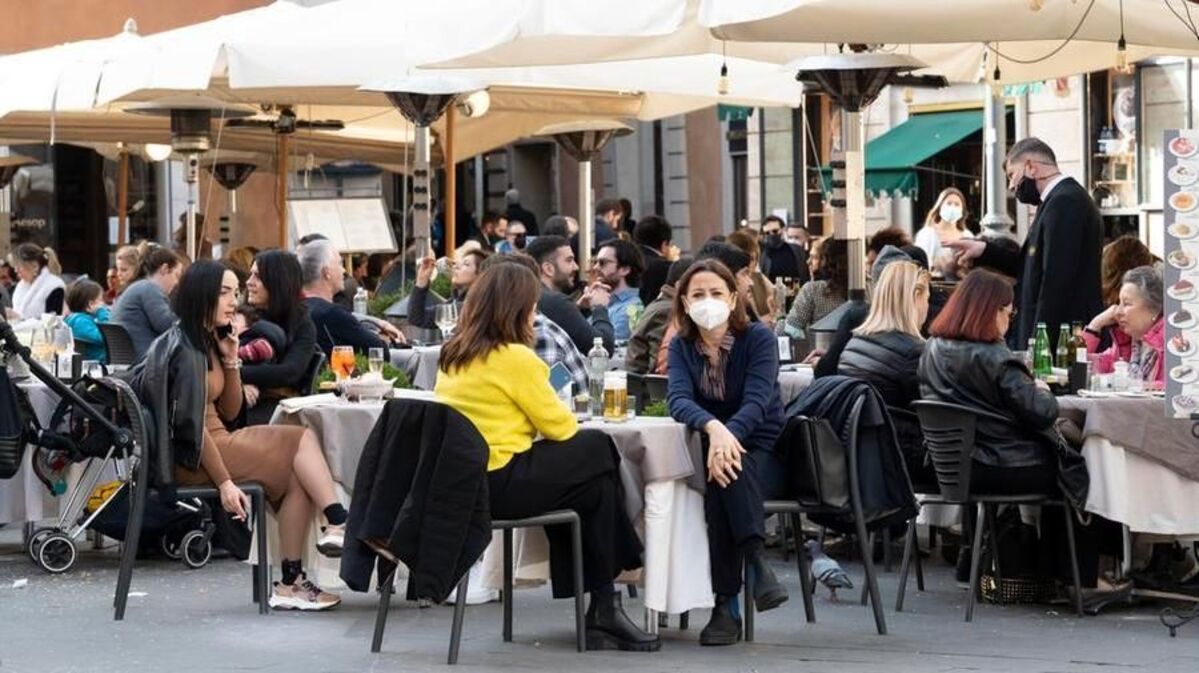 Tutte le novità del Decreto Covid: dal pass alla riapertura di bar, stadi, cinema, palestre e negozi 15