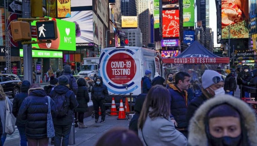 Omicron piega l'America: più di 500mila casi al giorno e 123 mila ricoveri 1