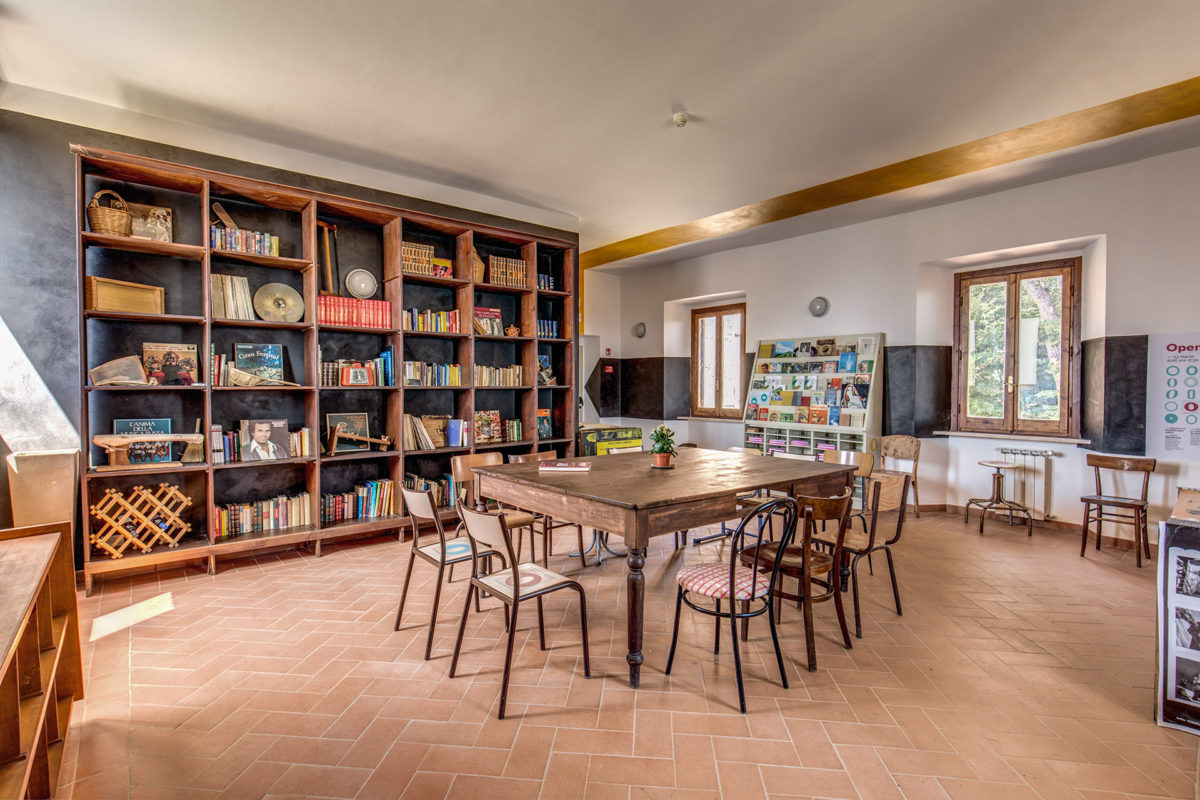 L'ostello ecosostenibile: "Soggiorni gratis se hai un'auto elettrica" 7