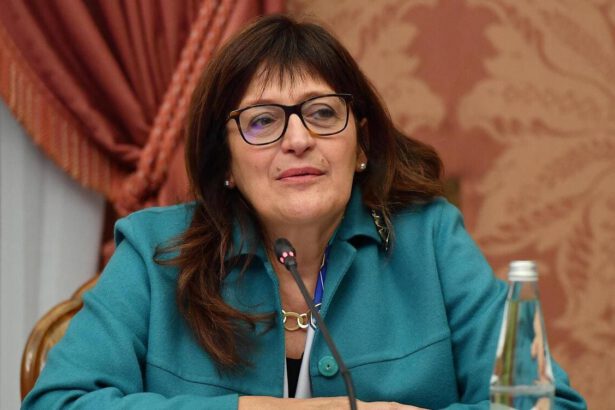 Addio al modello Conte-Casalino: ecco chi è Paola Ansuini, nuova portavoce di Mario Draghi 10