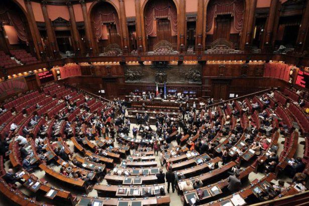 Camera, via libera al decreto green pass bis: sarà legge entro il 5 ottobre 18