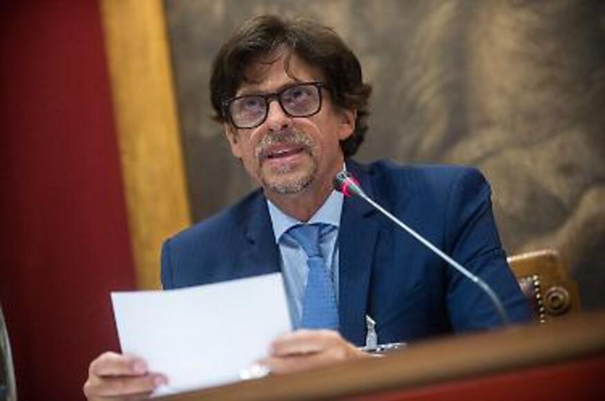 Niente processo a Carola Rackete, il gip: "Aveva il dovere di salvare vite umane" 4 Processo a Carola Rackete: le inchieste della Procura di Agrigento