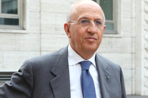 Patuelli presidente ABI: "Non correte in banca a chiedere i prestiti" 13