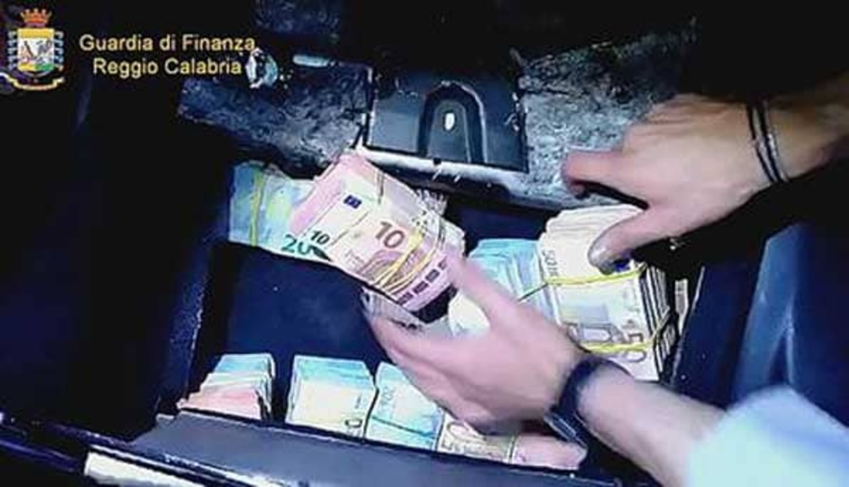 Calabria, processo "Petrolmafie": enti pubblici e comuni chiedono di costituirsi parte civile 1