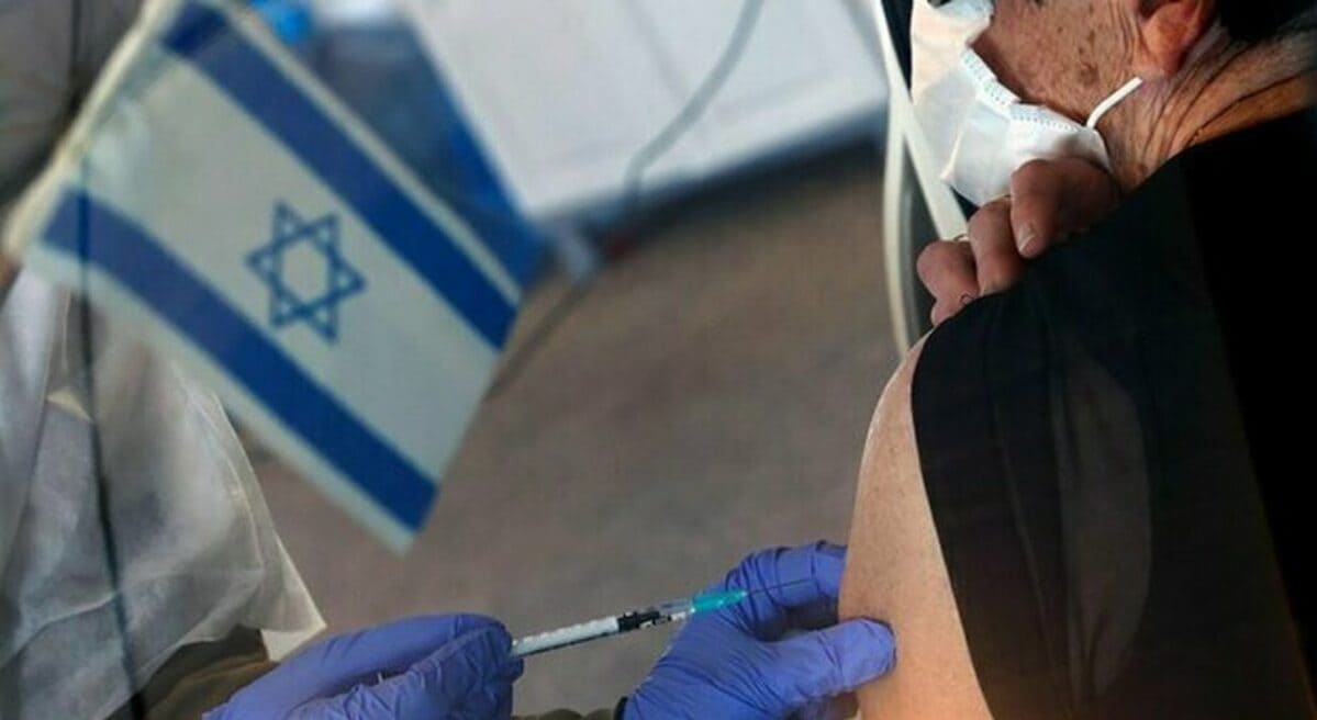 Israele su Pfizer, variante sudafricana sfugge al vaccino: lo studio di Tel Aviv 17