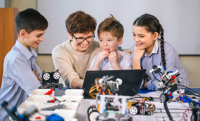 Coding per bambini, come aiutare lo sviluppo del pensiero logico 7 Coding per bambini, come aiutare lo sviluppo del pensiero logico 6