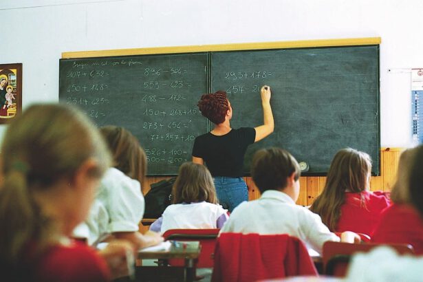 Scuola, previsti oltre 50 mila posti in più. Azzolina: “Meno alunni per classe” 7