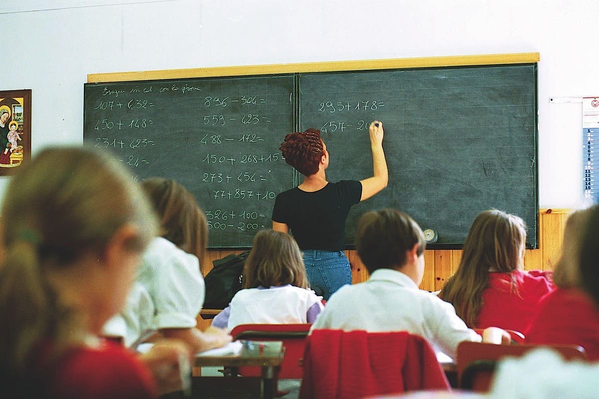 Scuola, previsti oltre 50 mila posti in più. Azzolina: “Meno alunni per classe” 16