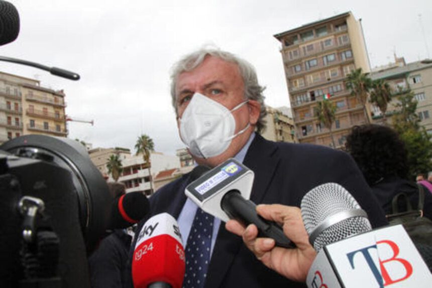 Covid, Michele Emiliano chiude tutte le scuole. La Puglia verso il lockdown? 1