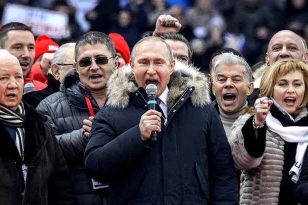 La propaganda russa fa breccia in patria: sale la popolarità di Putin 7