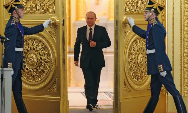 Putin ha il "gunslinger gait": cos'è e perché potrebbe essere un segnale del Parkinson 3 Gunslinger gait: malattia o deformazione professionale?