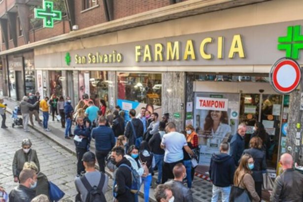 Tamponi, ecco quanto li pagano le farmacie: sono davvero una miniera d'oro? 17