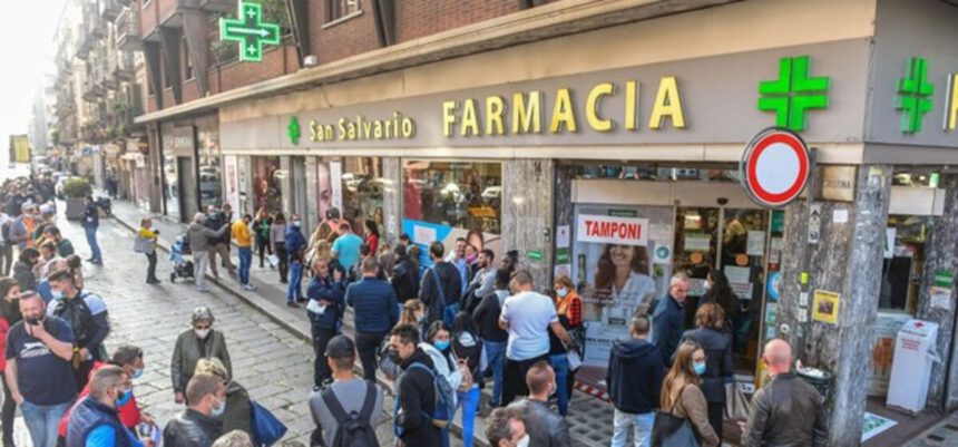 Tamponi, ecco quanto li pagano le farmacie: sono davvero una miniera d'oro? 1