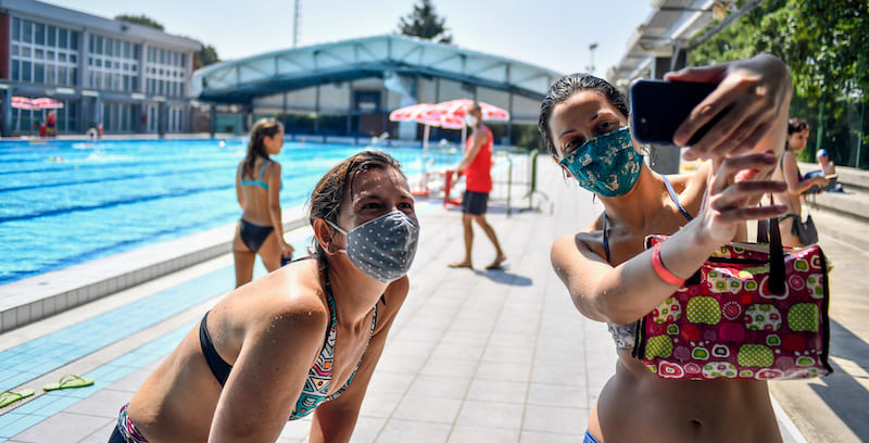 Le piscine sono luoghi sicuri: il cloro neutralizza il Covid in circa 30 secondi 3