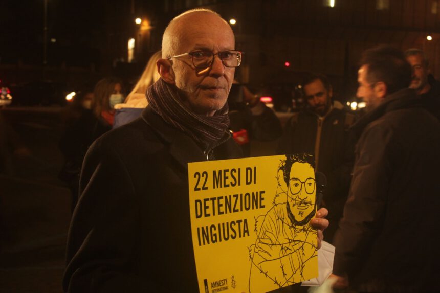 L'Italia si tinge di giallo: solidarietà per Patrick Zaki in 50 piazze italiane 1