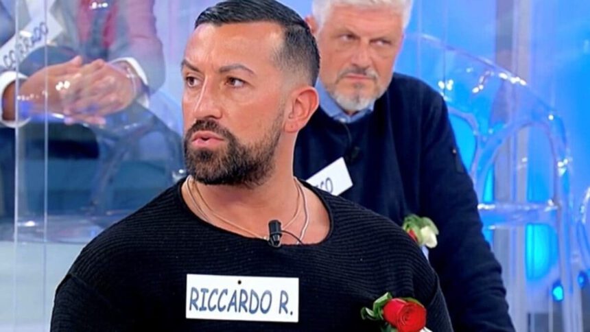 Muore in un incidente stradale Riccardo Ravalli: l'ex cavaliere di Uomini e Donne aveva 39 anni 2 Muore in un incidente stradale Riccardo Ravalli: l'ex cavaliere di Uomini e Donne aveva 39 anni 1